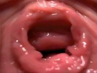 Cam beauty Plays With Her Pink Pussyhole Close Up 17 mins