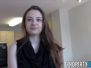 Propertysex - 若い リアル エステート エージェント ととも​​に 大きい ナチュラル ティッツ 手作り 大人 ビデオ